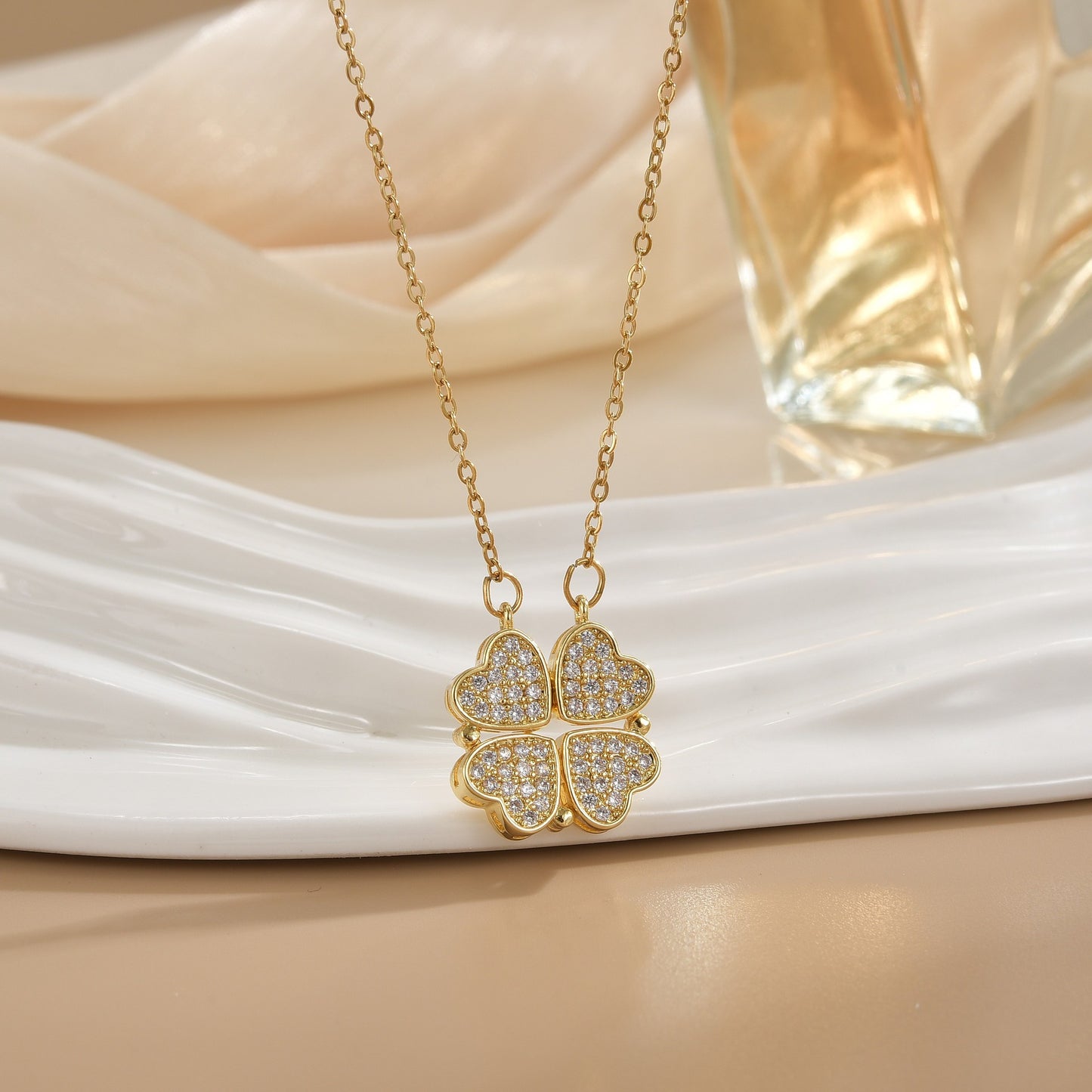 Collar Corazones en Flor