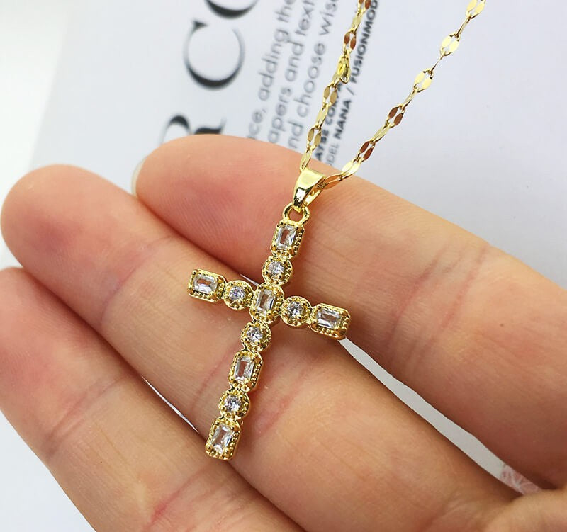 Collar Cruz Brillante