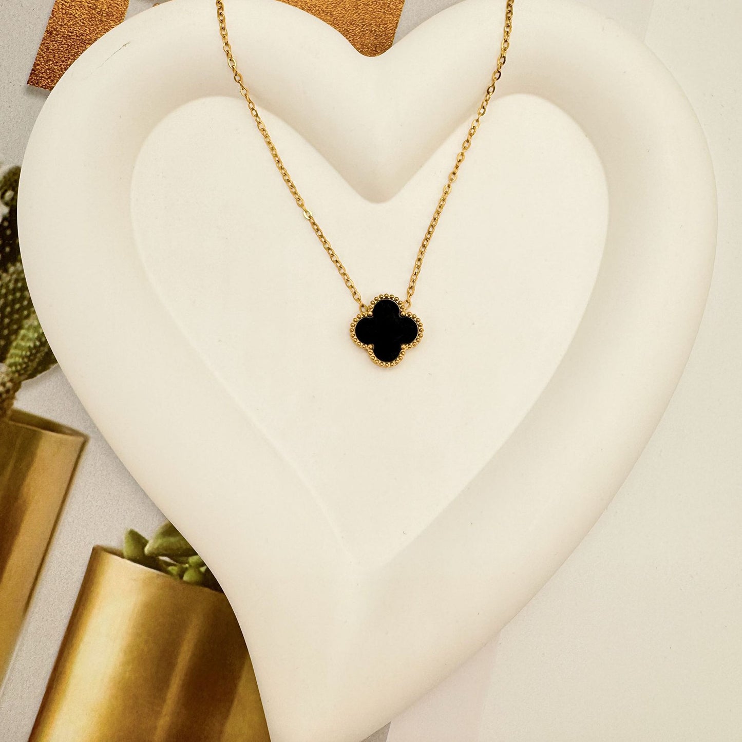 Collar Flor de Medianoche