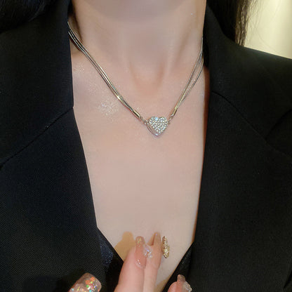 Collar Corazón Magnético
