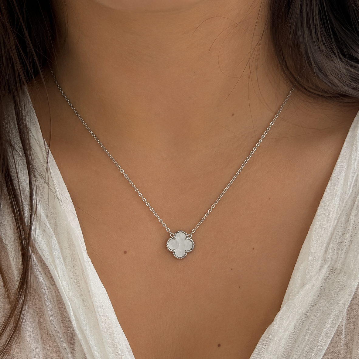 Collar Flor de Medianoche