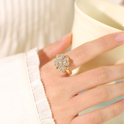 Anillo Trébol de la Fortuna Giratorio